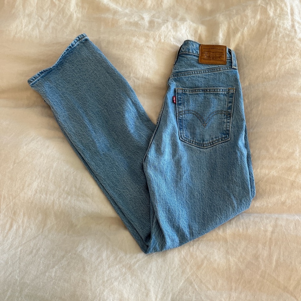 Levi’s ribcage jeans